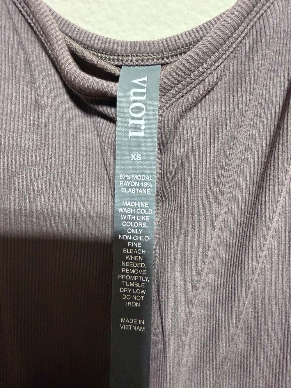 Vuori Womens Pose Henley Jumpsuit in Chocolate, Size XS - Picture 3 of 4